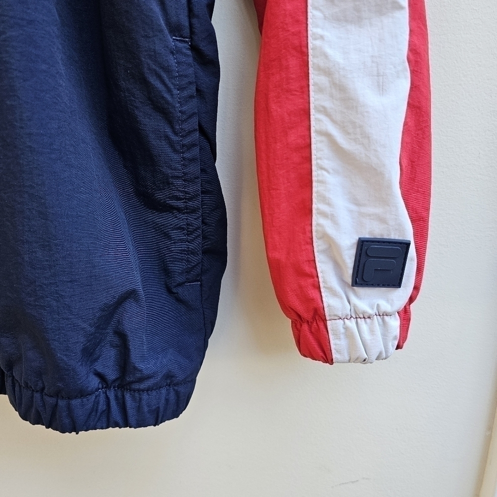 Fila Light-weight Zip-front Jacket with Hood, Fila Logo on Front, Size Medium - Picture 4 of 11